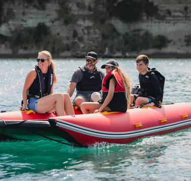 People using inflatable boat | Truekit.US