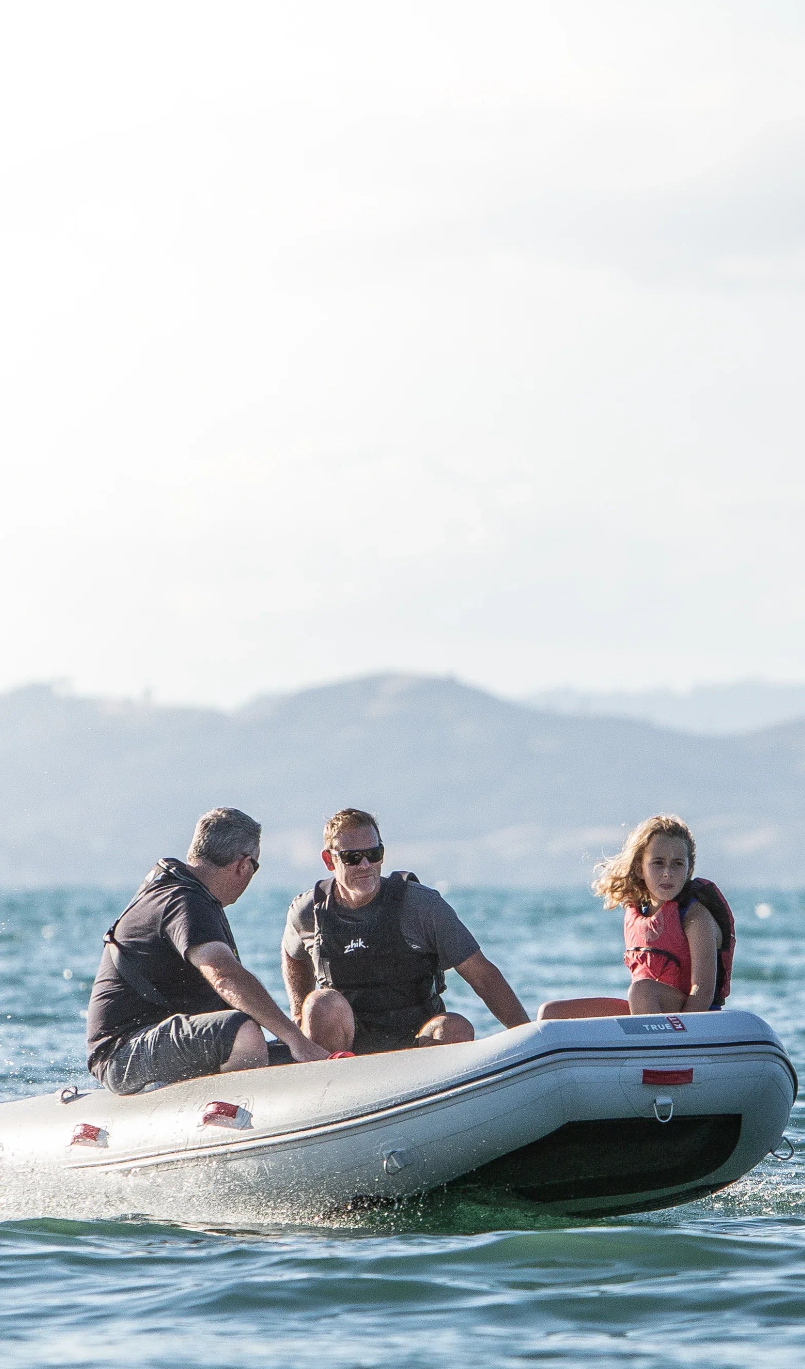 True Kit Navigator - 3 people - inflatable catamaran tender