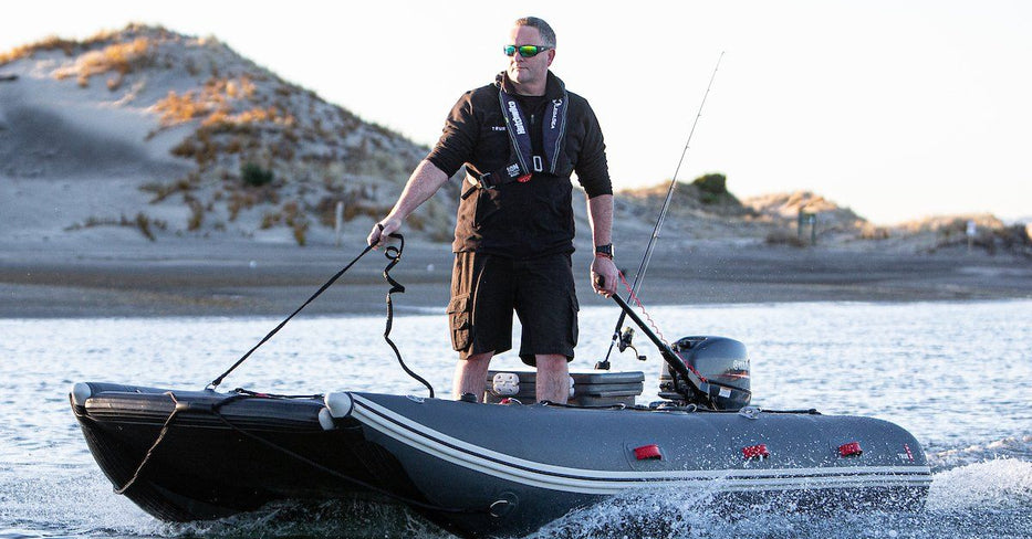 inflatable catamaran landing craft - True Kit Discovery - stand up stability